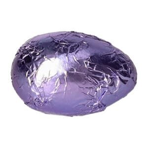 Milk chocolate egg with redcurrant filling -